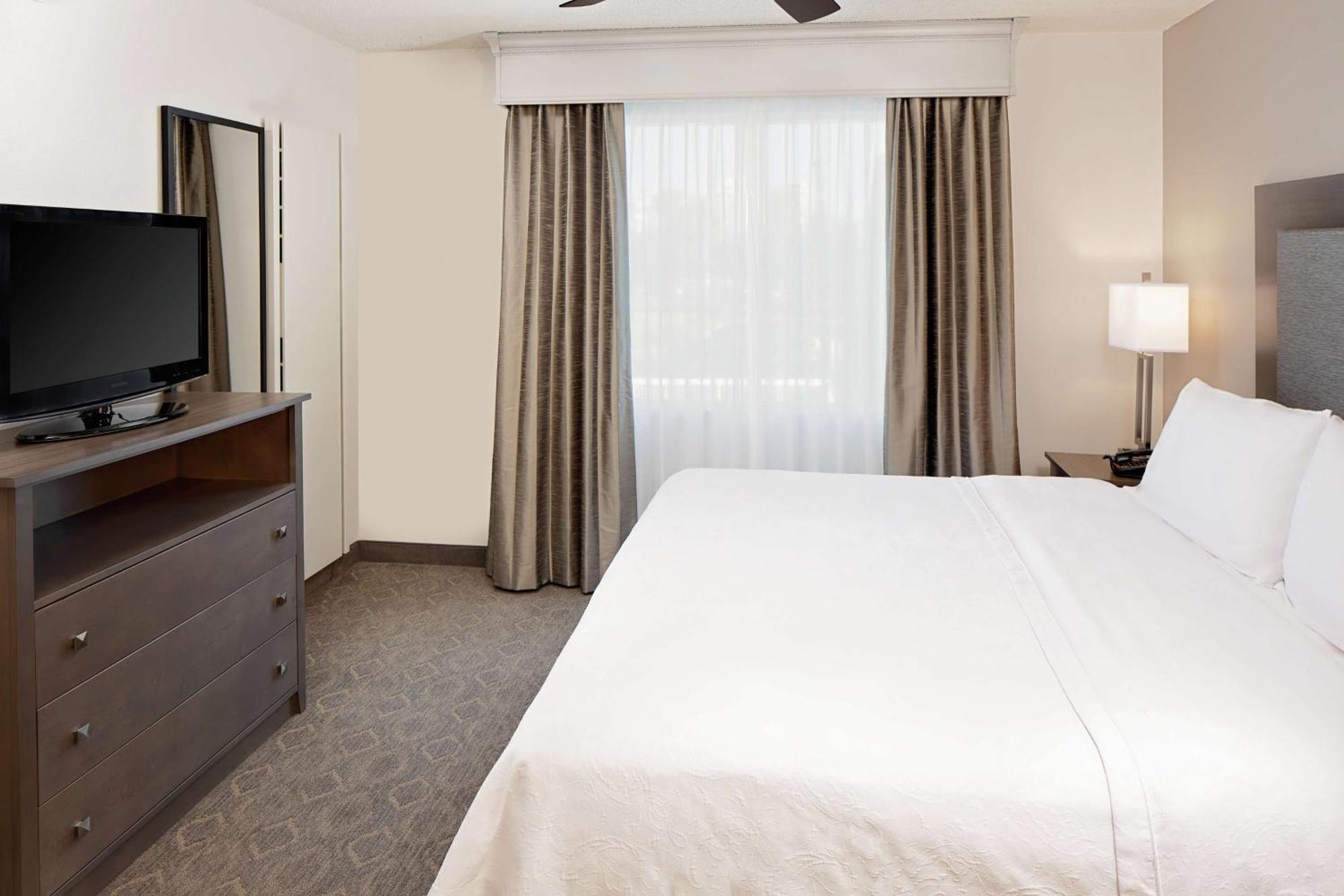Homewood Suites By Hilton Dallas Market Center Eksteriør billede