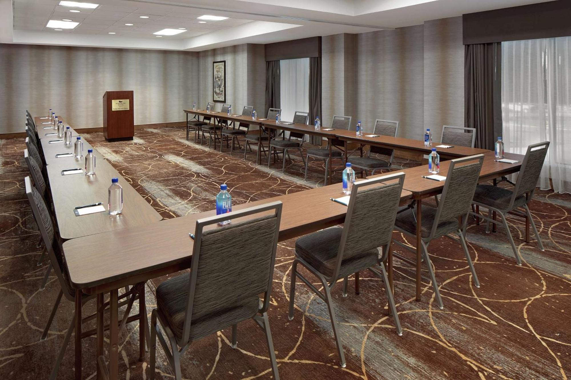 Homewood Suites By Hilton Dallas Market Center Eksteriør billede